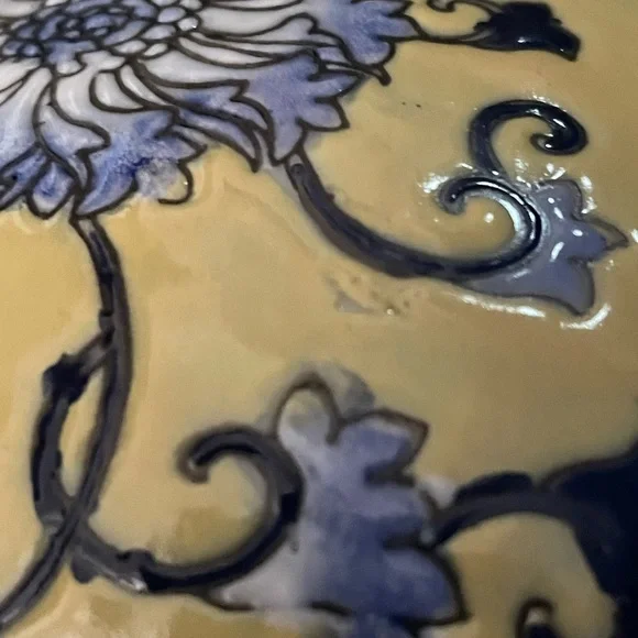 Chinese Ceramic floral Bowl - Picture 5 of 5